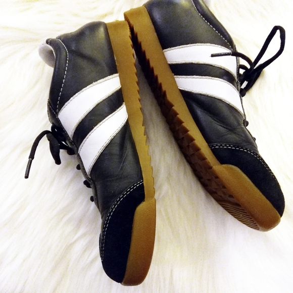 vintage skechers shoes